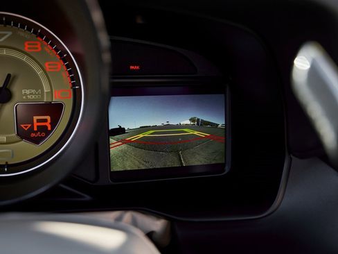 Used 2022 Ferrari F8 Tributo image 76