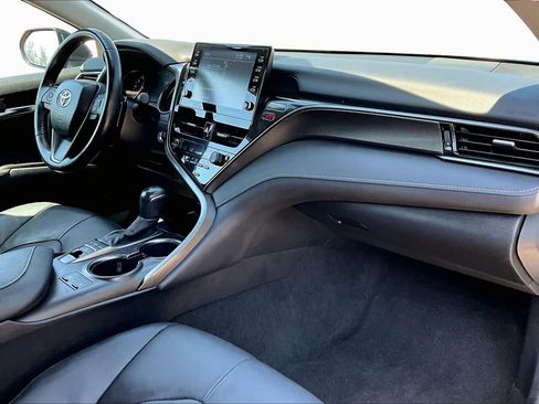 Used 2024 Toyota Camry XSE FWD image 19