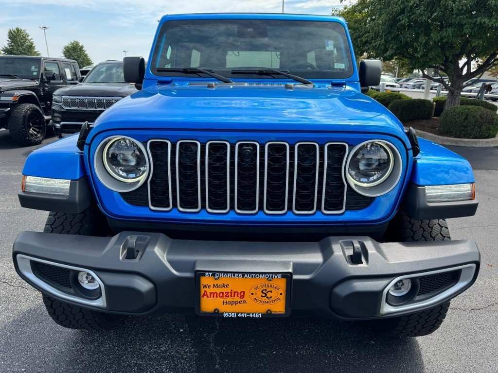 Used 2024 Jeep Wrangler Unlimited Sahara w/ Technology Group AWD/4WD image 9