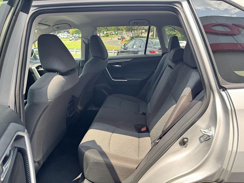 Certified 2025 Toyota RAV4 XLE AWD/4WD image 9