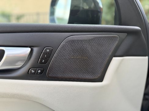 New 2026 Volvo XC60 B5 Ultra w/ Protection Package Premier image 14