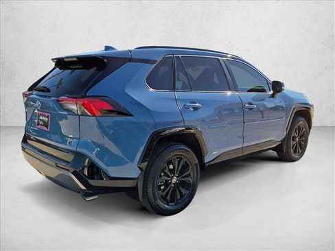 Certified 2023 Toyota RAV4 SE image 5