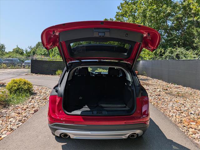 Used 2021 Lincoln Corsair AWD w/ Premium Package image 18
