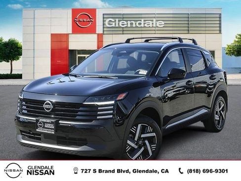 Used 2026 Nissan Kicks SV image 1