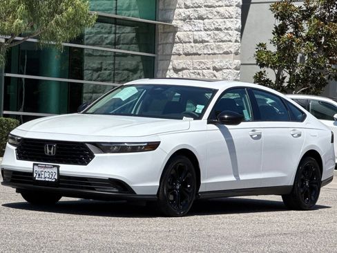 Certified 2025 Honda Accord SE image 8