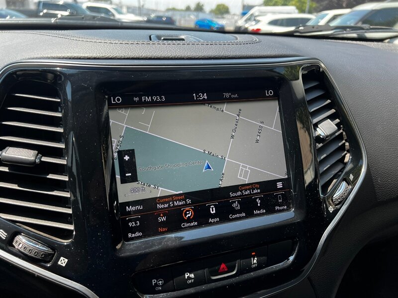 Used 2019 Jeep Cherokee Limited w/ Luxury Group AWD/4WD image 37