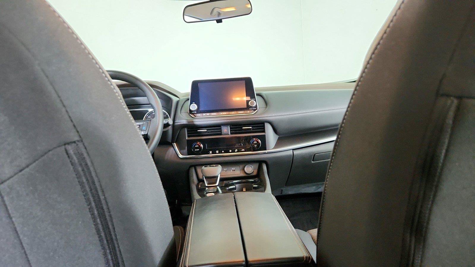 Certified 2023 Nissan Rogue SV FWD image 20