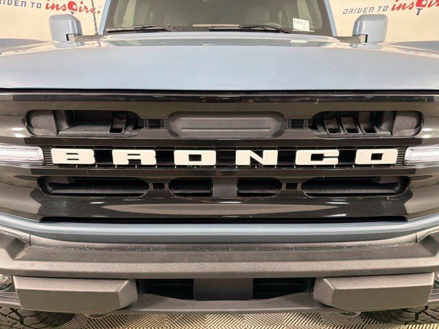 Used 2025 Ford Bronco Outer Banks AWD/4WD image 4