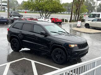 Used 2020 Jeep Grand Cherokee Laredo AWD/4WD video 1