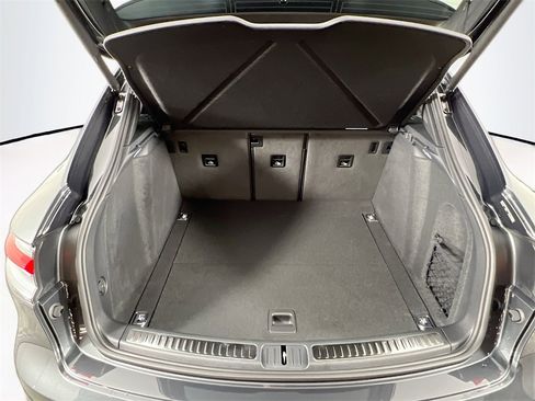 New 2026 Porsche Macan image 28