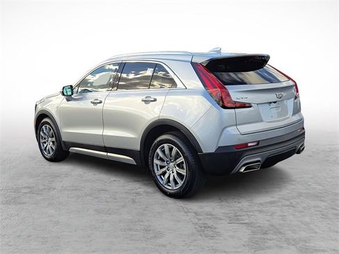 Used 2022 Cadillac XT4 Premium Luxury w/ Safety Alert Package image 3