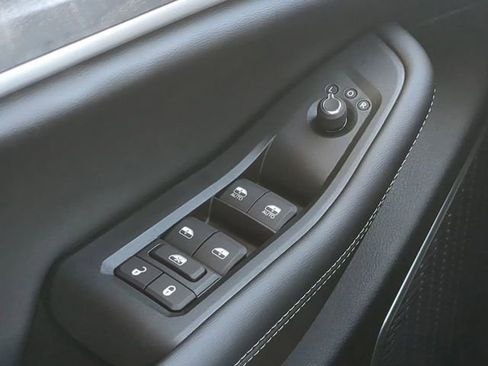 New 2026 Jeep Grand Cherokee Limited w/ Limited Altitude Package RWD image 30