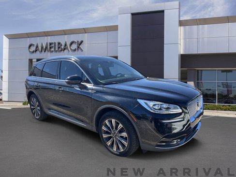 Used 2020 Lincoln Corsair Reserve w/ Equipment Group 202A AWD/4WD image 3