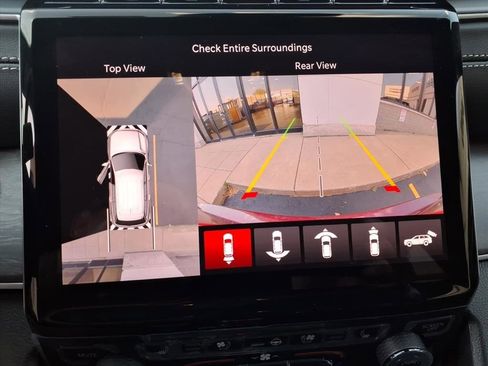 New 2025 Jeep Grand Cherokee Limited w/ Luxury Tech Group II image 9