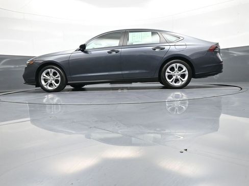 Used 2023 Honda Accord LX image 32