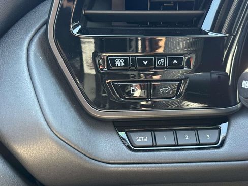 Used 2025 Lexus TX 500h AWD w/ Technology Package image 24