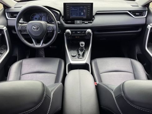 Used 2022 Toyota RAV4 XLE Premium AWD/4WD image 12