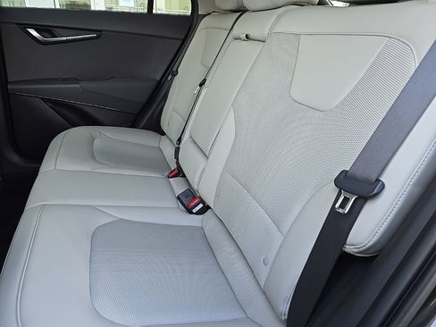 Used 2023 Kia Niro EX Touring image 25