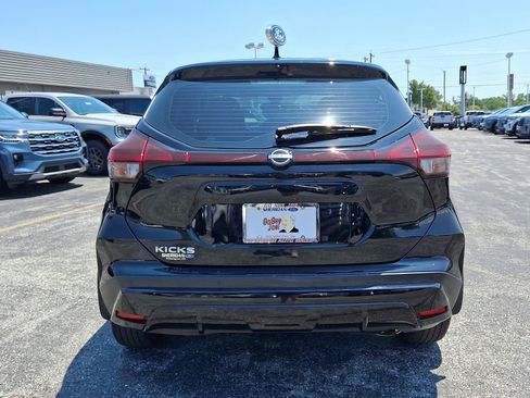 Used 2025 Nissan Kicks Play S FWD image 5