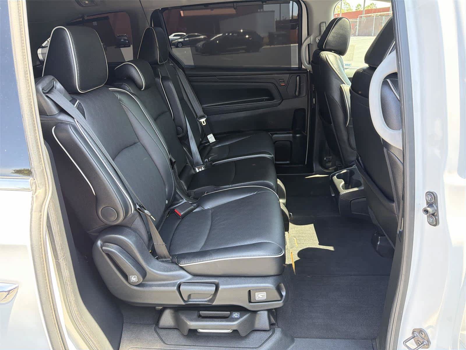 Used 2024 Honda Odyssey Elite image 14