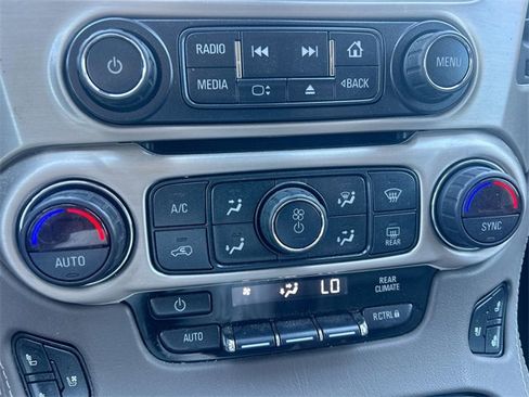 Used 2020 GMC Yukon XL Denali image 23