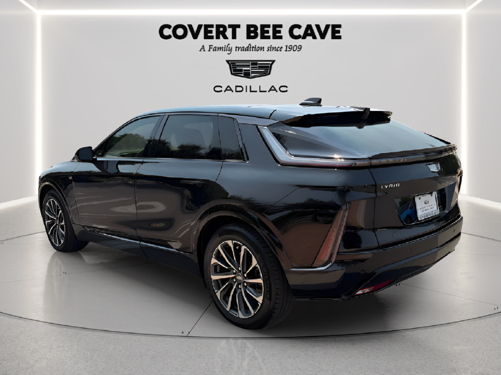 Used 2024 Cadillac Lyriq Sport AWD/4WD image 8