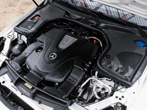 Used 2018 Mercedes-Benz E 400 Coupe image 37