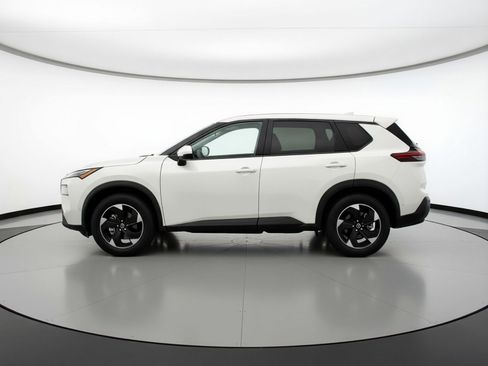 Used 2025 Nissan Rogue SV image 5