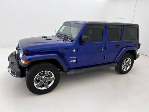 Used 2018 Jeep Wrangler Unlimited Sahara image 5
