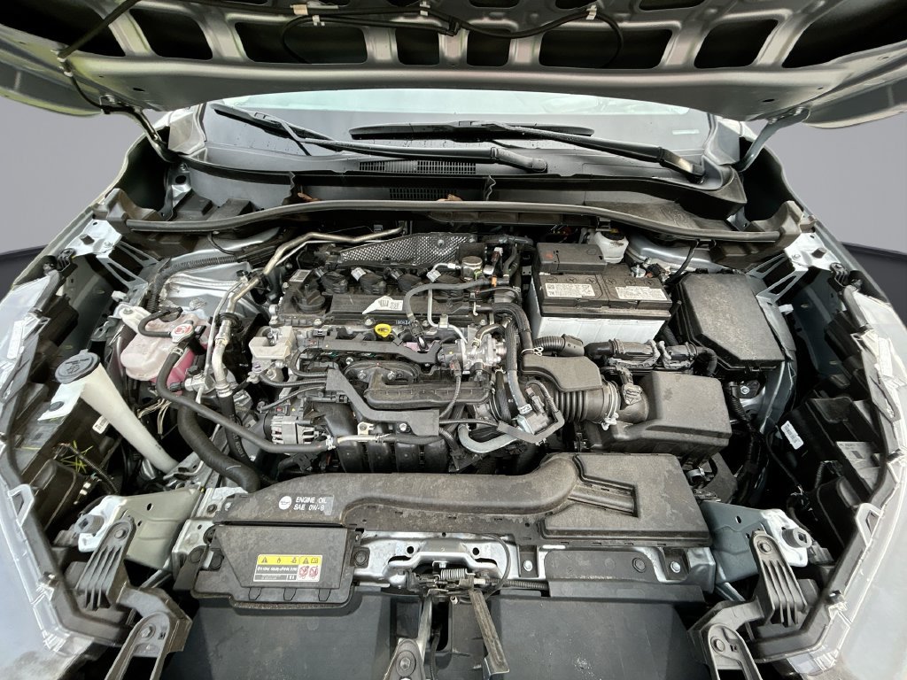 Used 2024 Toyota Corolla Cross LE FWD image 32