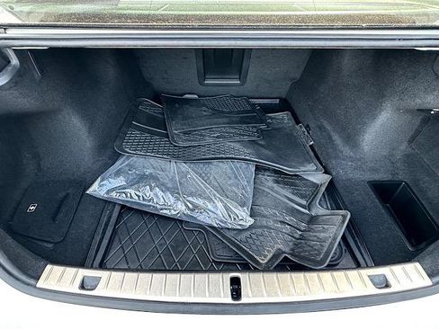 Certified 2022 BMW 740i xDrive w/ M Sport Package image 11