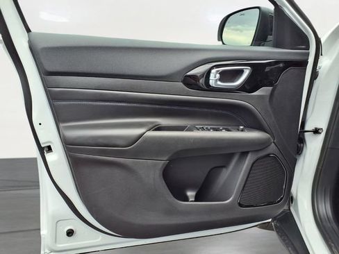 New 2026 Jeep Compass Latitude AWD/4WD image 13