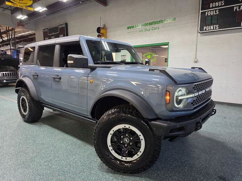 Used 2024 Ford Bronco Badlands AWD/4WD image 13