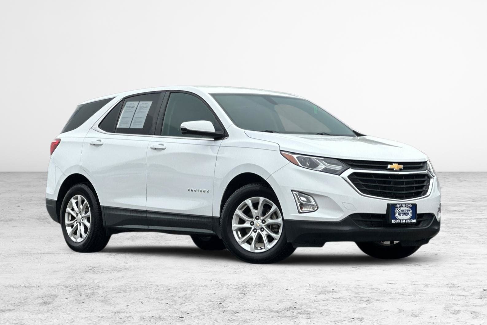 Used 2018 Chevrolet Equinox LT FWD image 2
