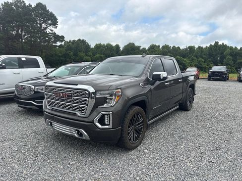 Used 2020 GMC Sierra 1500 Denali w/ Denali Ultimate Package AWD/4WD image 11