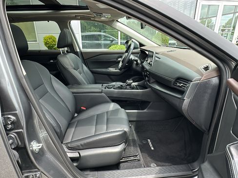 Certified 2023 Nissan Rogue SV w/ SV Premium B Package AWD/4WD image 23