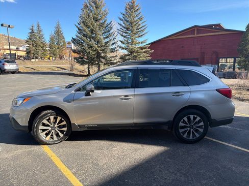 Used 2016 Subaru Outback 3.6R Limited image 5