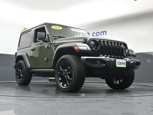 Used 2021 Jeep Wrangler Willys image 19