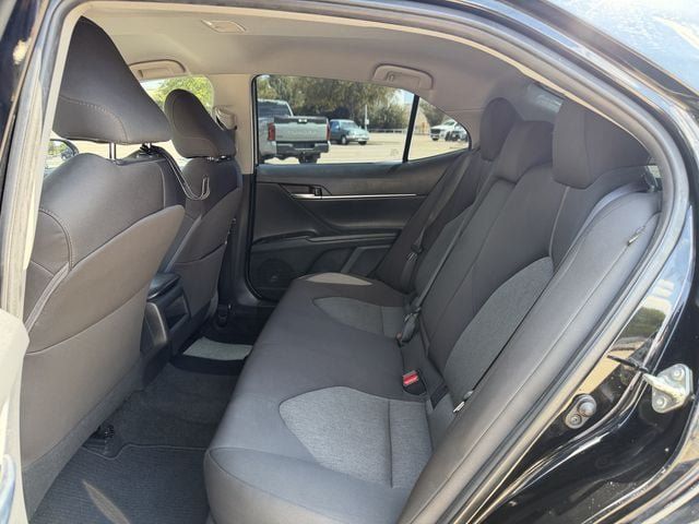 Used 2019 Toyota Camry LE FWD image 24