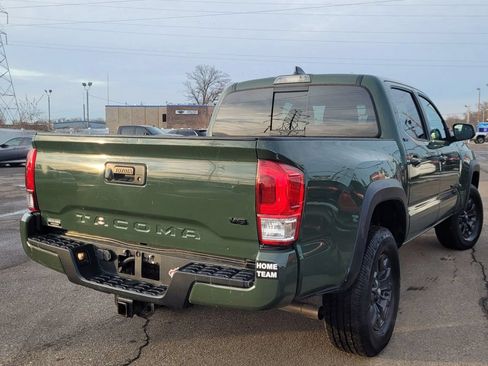 Used 2021 Toyota Tacoma SR5 w/ Trail Edition RWD image 9