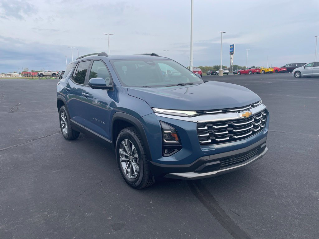 Used 2025 Chevrolet Equinox LT w/ Convenience Package II AWD/4WD image 7