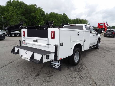 Used 2024 Chevrolet Silverado 3500 W/T w/ WT Convenience Package AWD/4WD image 7