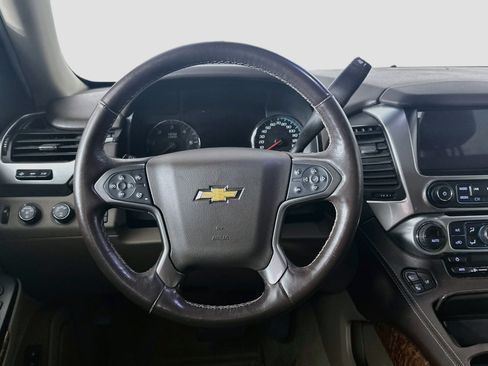 Used 2017 Chevrolet Suburban Premier AWD/4WD image 18