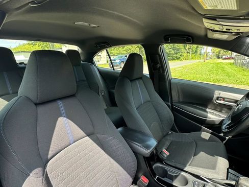 Used 2020 Toyota Corolla SE FWD image 32