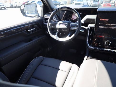 New 2026 GMC Yukon XL Elevation image 19