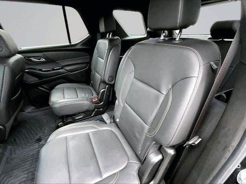 Used 2023 Chevrolet Traverse LT FWD image 13