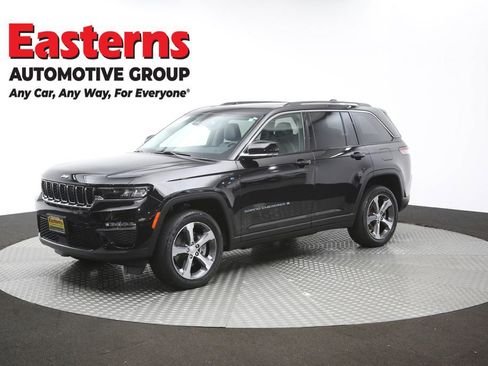 Used 2023 Jeep Grand Cherokee 4WD 4xe image 61