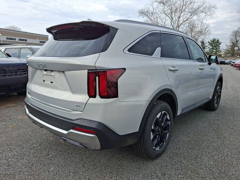 New 2026 Kia Sorento S AWD/4WD image 3