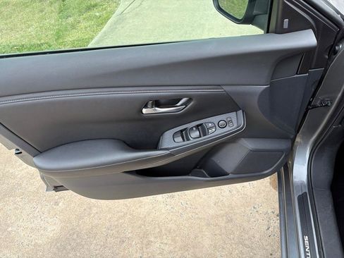 Used 2021 Nissan Sentra SV image 30