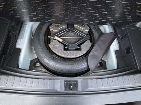 New 2025 Toyota RAV4 LE image 18